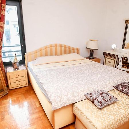 Ugodan I Luksuzan Apartman Баня-Лука Екстер'єр фото