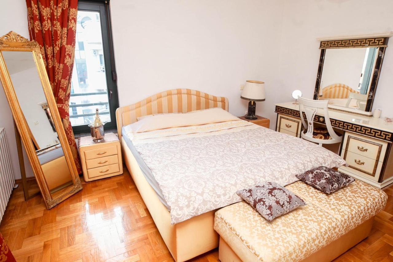 Ugodan I Luksuzan Apartman Баня-Лука Екстер'єр фото
