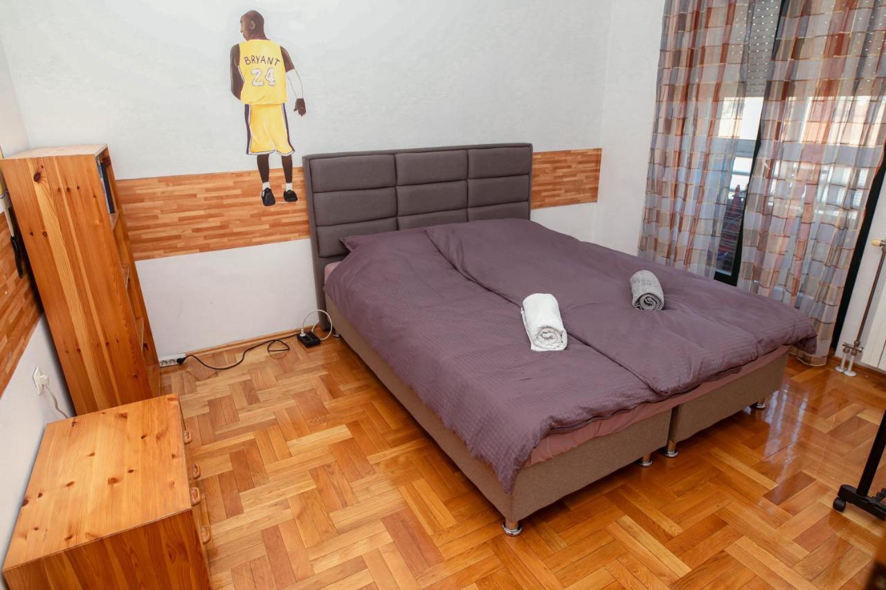 Ugodan I Luksuzan Apartman Баня-Лука Екстер'єр фото
