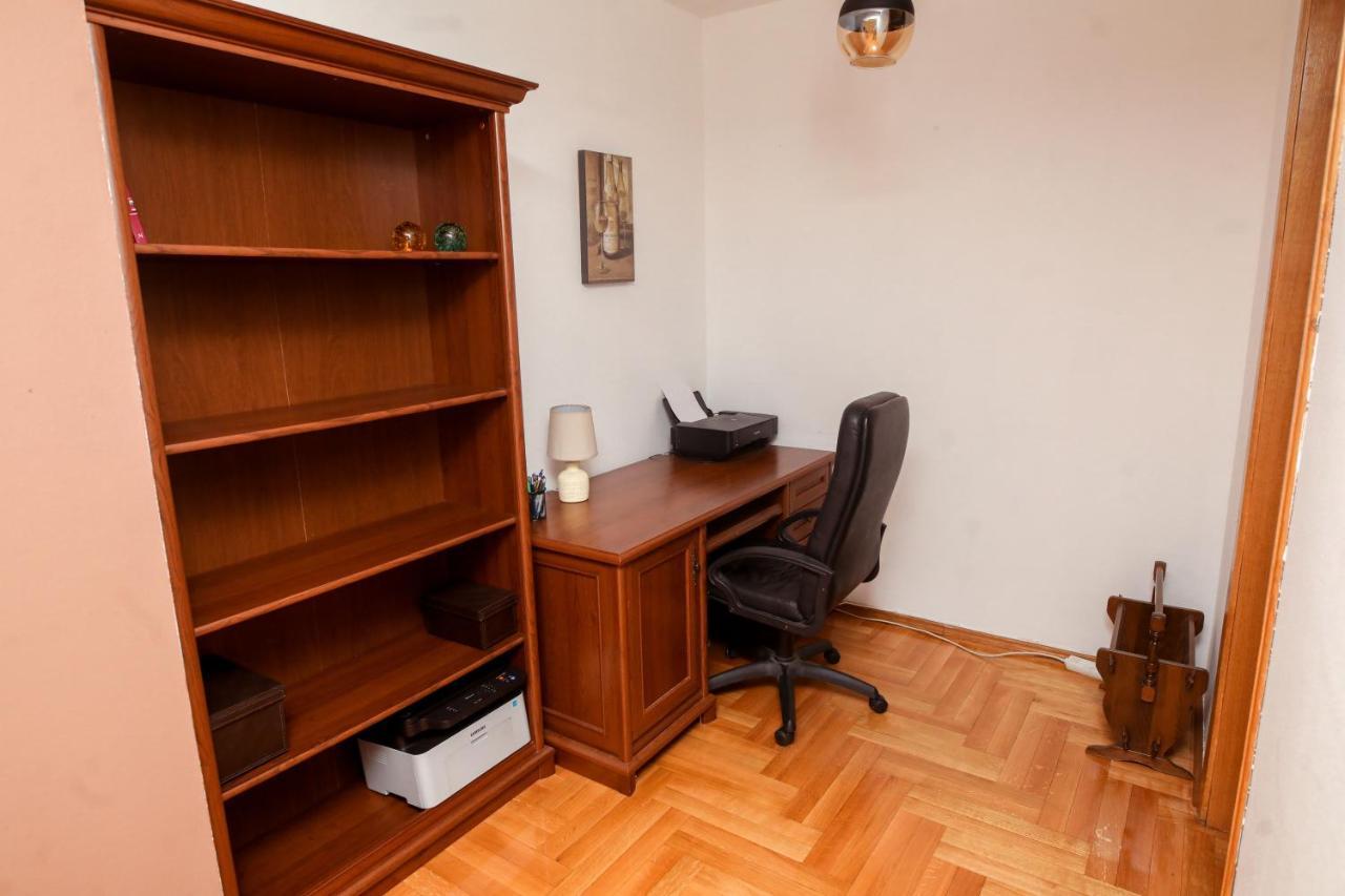 Ugodan I Luksuzan Apartman Баня-Лука Екстер'єр фото